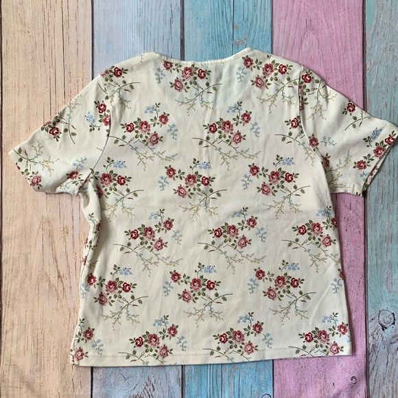 Basic Editions Ivory Floral tee - Picture 7 of 8
